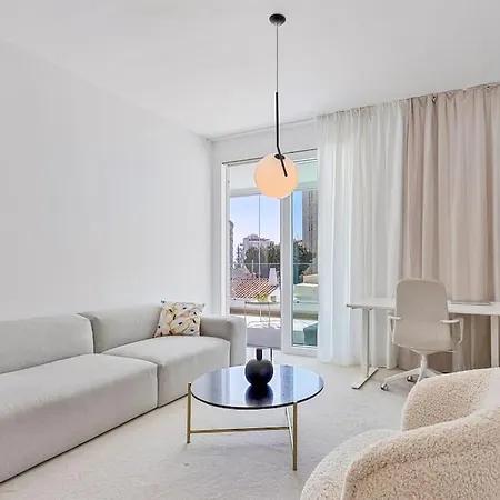 Cozy Stylish 2bedroom شقة *